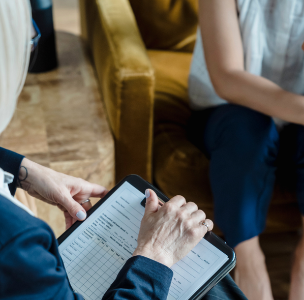 How to Start Working with Couples in Therapy: A Therapist’s Practical Guide